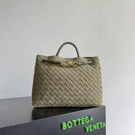 Picture of Bottega Veneta Handbags _SKUfw207949249fw